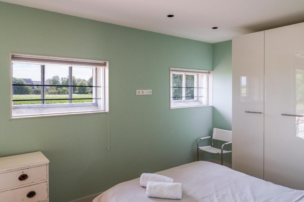 Appartement De Dageraad In Monumentale Boerderij Kimswerd Екстериор снимка