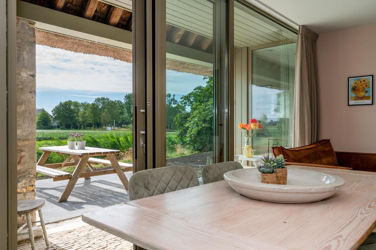 Appartement De Dageraad In Monumentale Boerderij Kimswerd Екстериор снимка